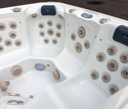 Доступный спа бассейн JNJ Spas Storm SPA-637